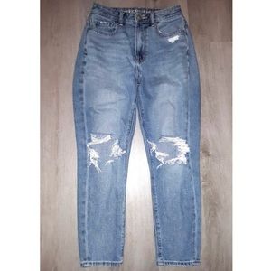 American Eagle Distressed Denim Straight Leg Boyfriend Mom Jeans Size 00 X-Short